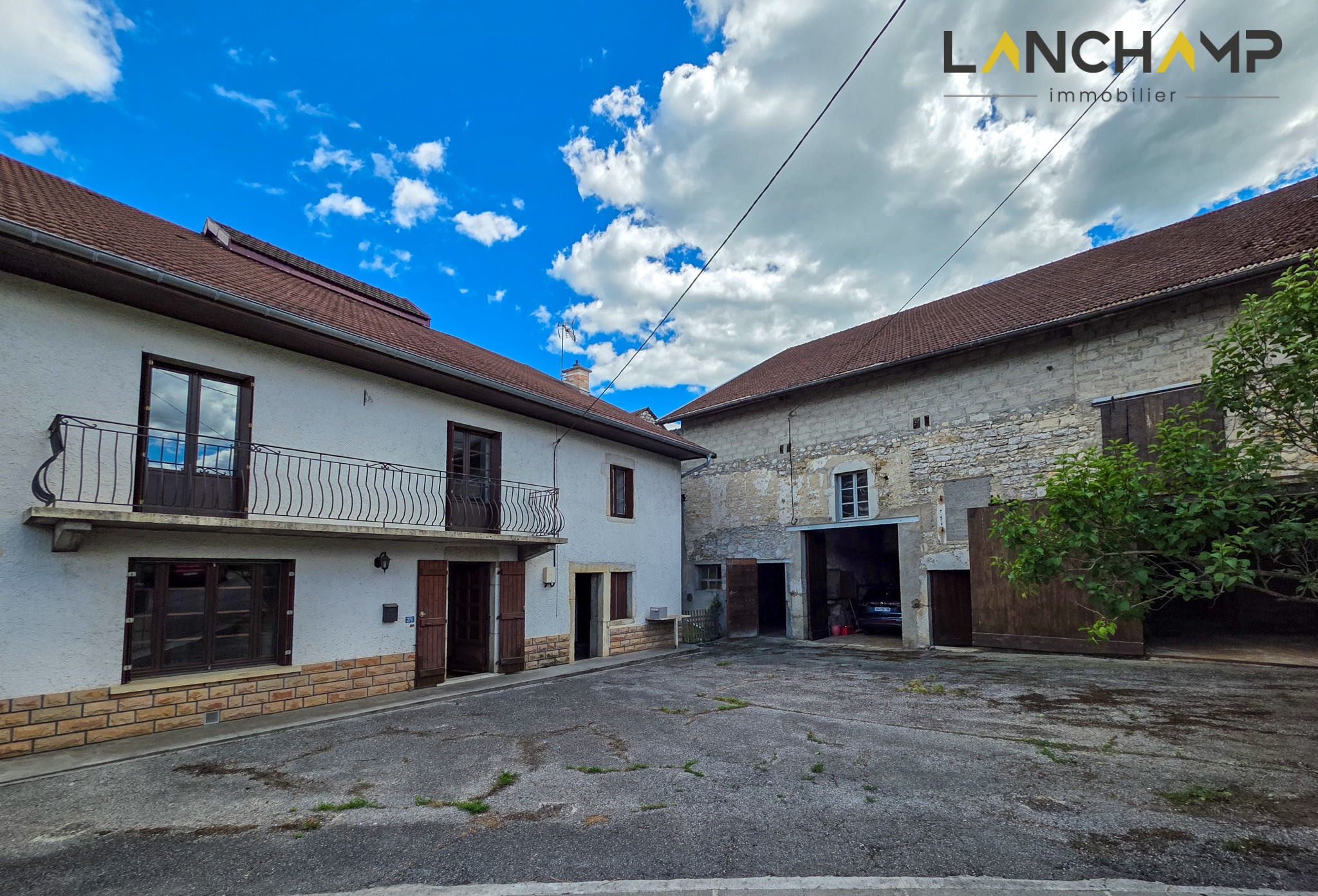 Maison de 134 m2 avec grange de 230 m2 Un potentiel except
